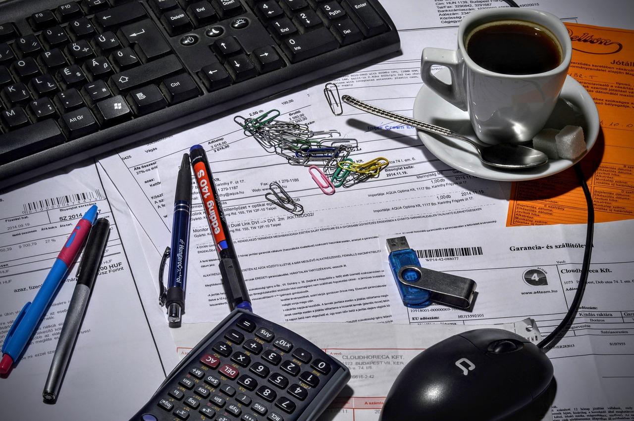 Faktoring odwrotny – na czym polega?